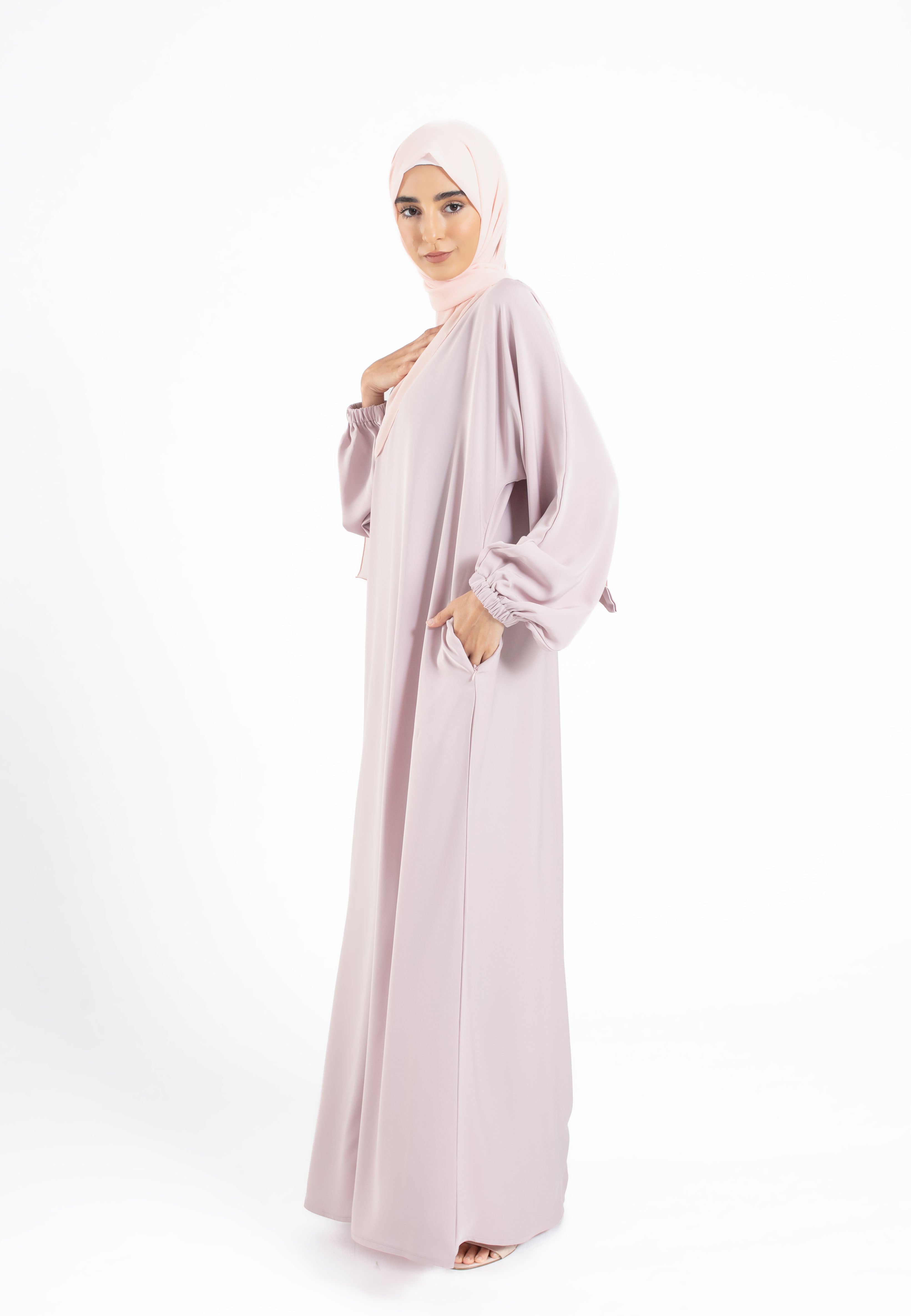 Pink-Zip-Pocket-Abaya