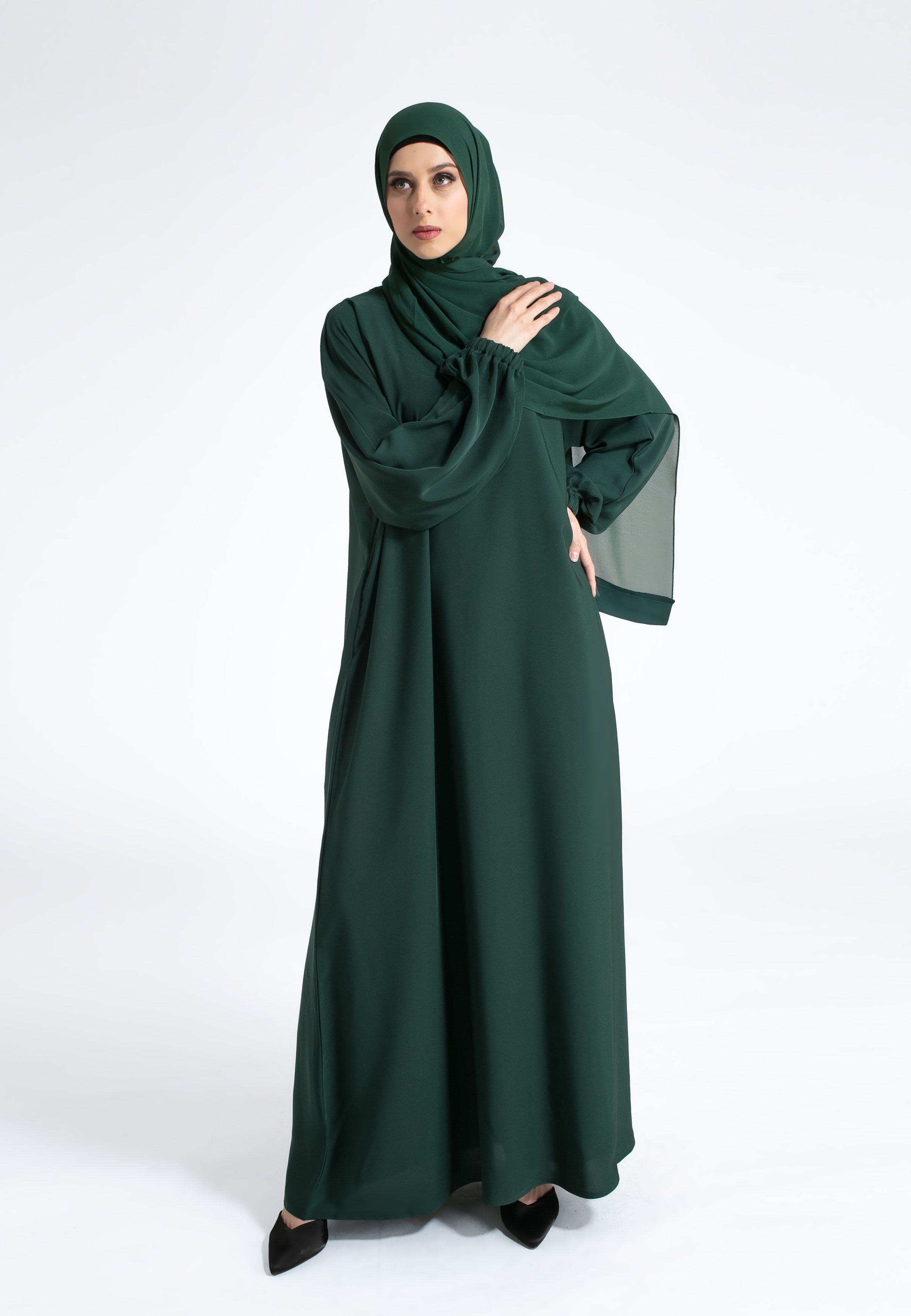 Green-Closed-Abaya-With-Pockets