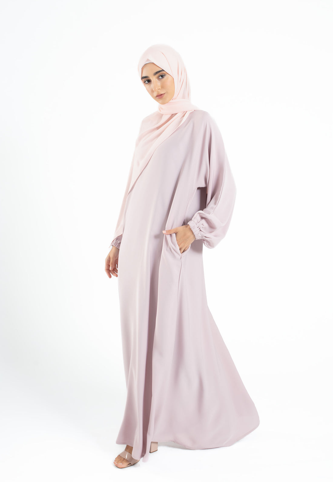 Nadiya Lace Abaya - Baby Pink