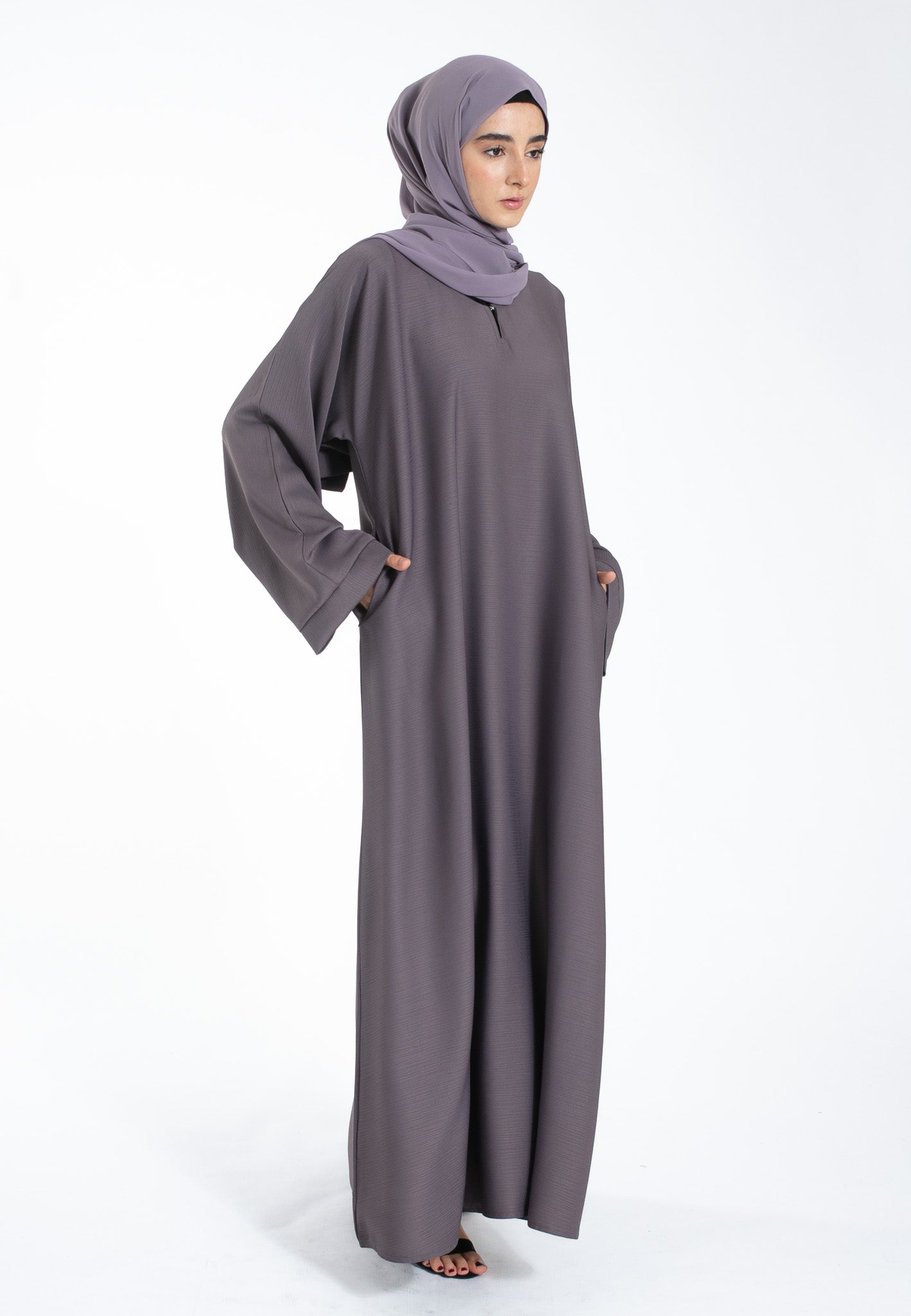 Bedrock Purple Pocket Abaya