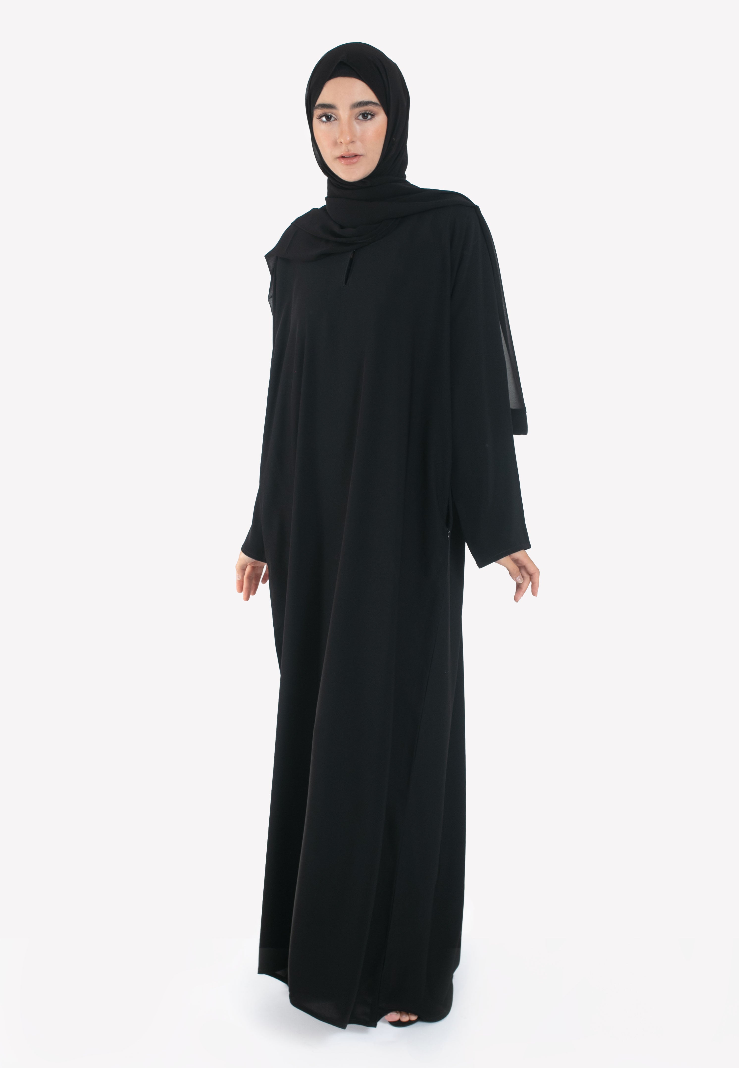 Black Nida Abaya with Pockets - Regular Sleeves