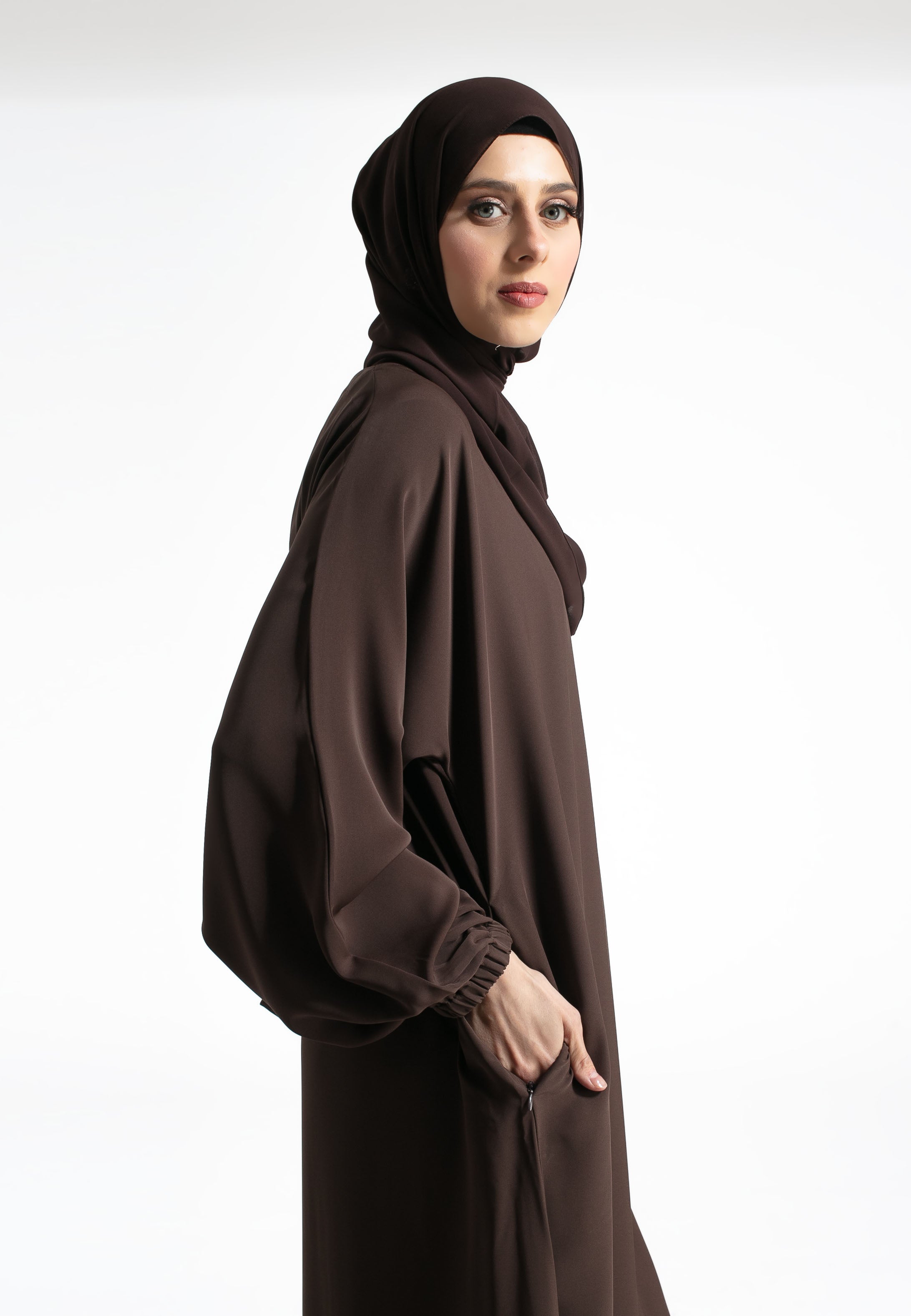 Plain-Brown-Pocket-Abaya