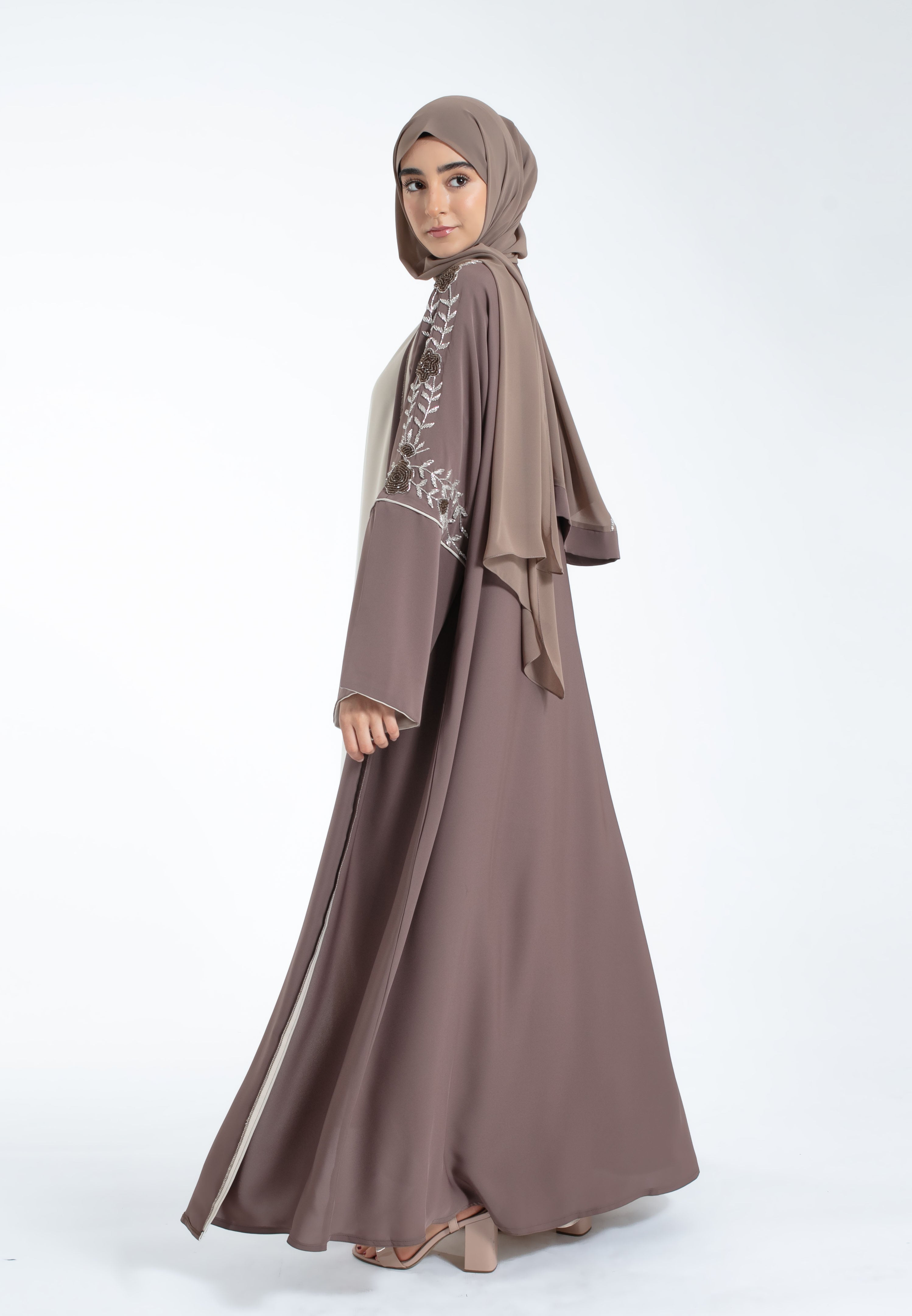 Embellished-Kimono-Abaya-4-Piece-Set