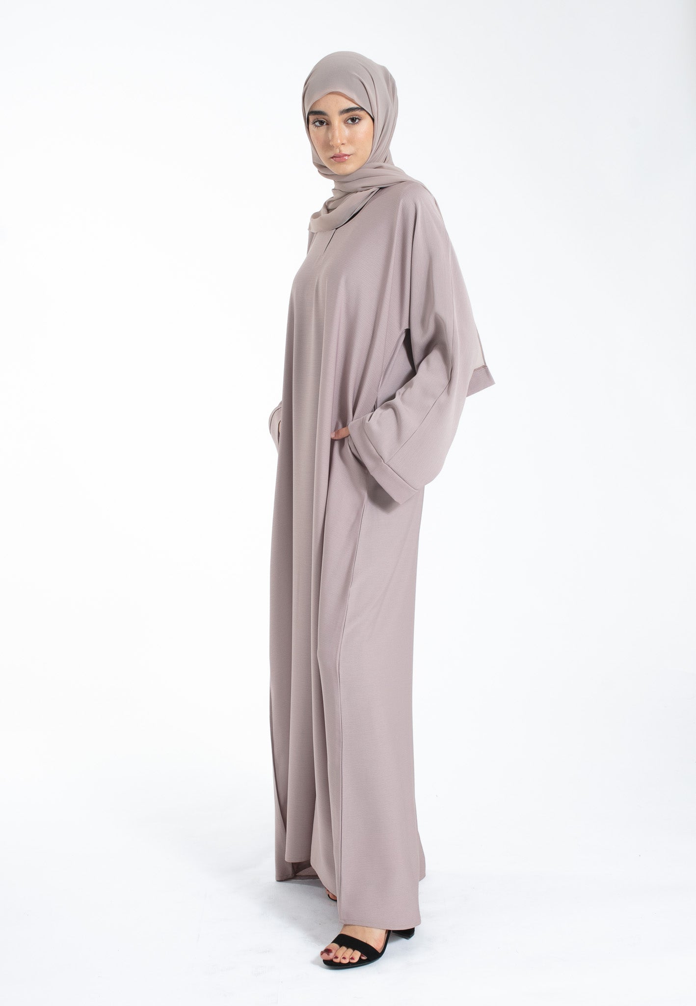 Pastel Mink Pocket Abaya