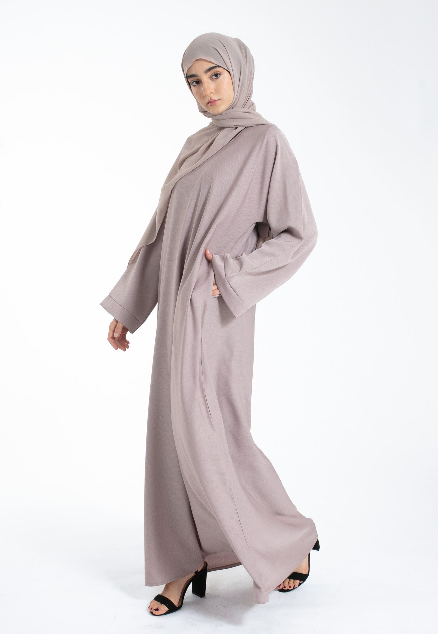 Pastel Mink Pocket Abaya