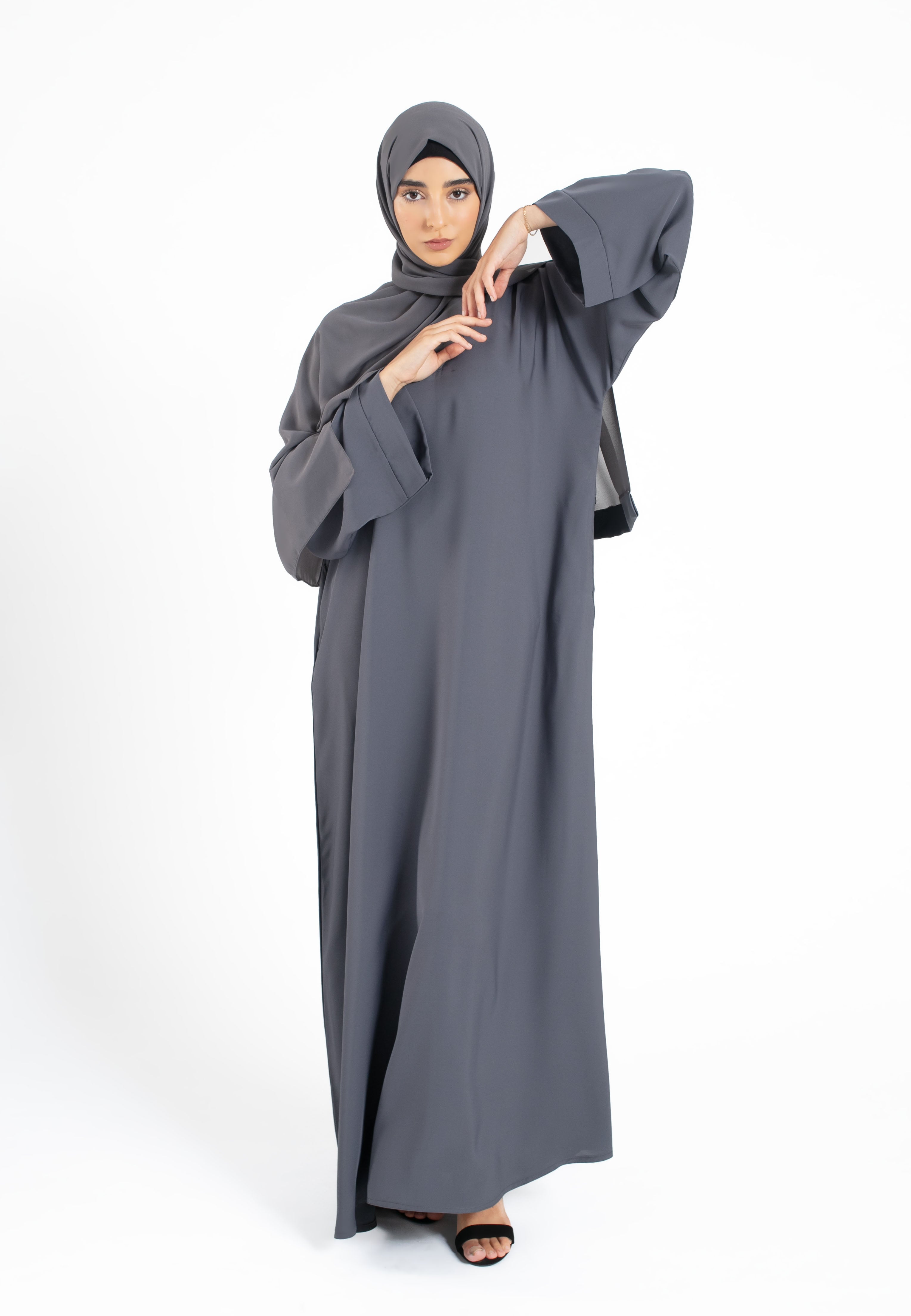 Grey-Pocket-Abaya