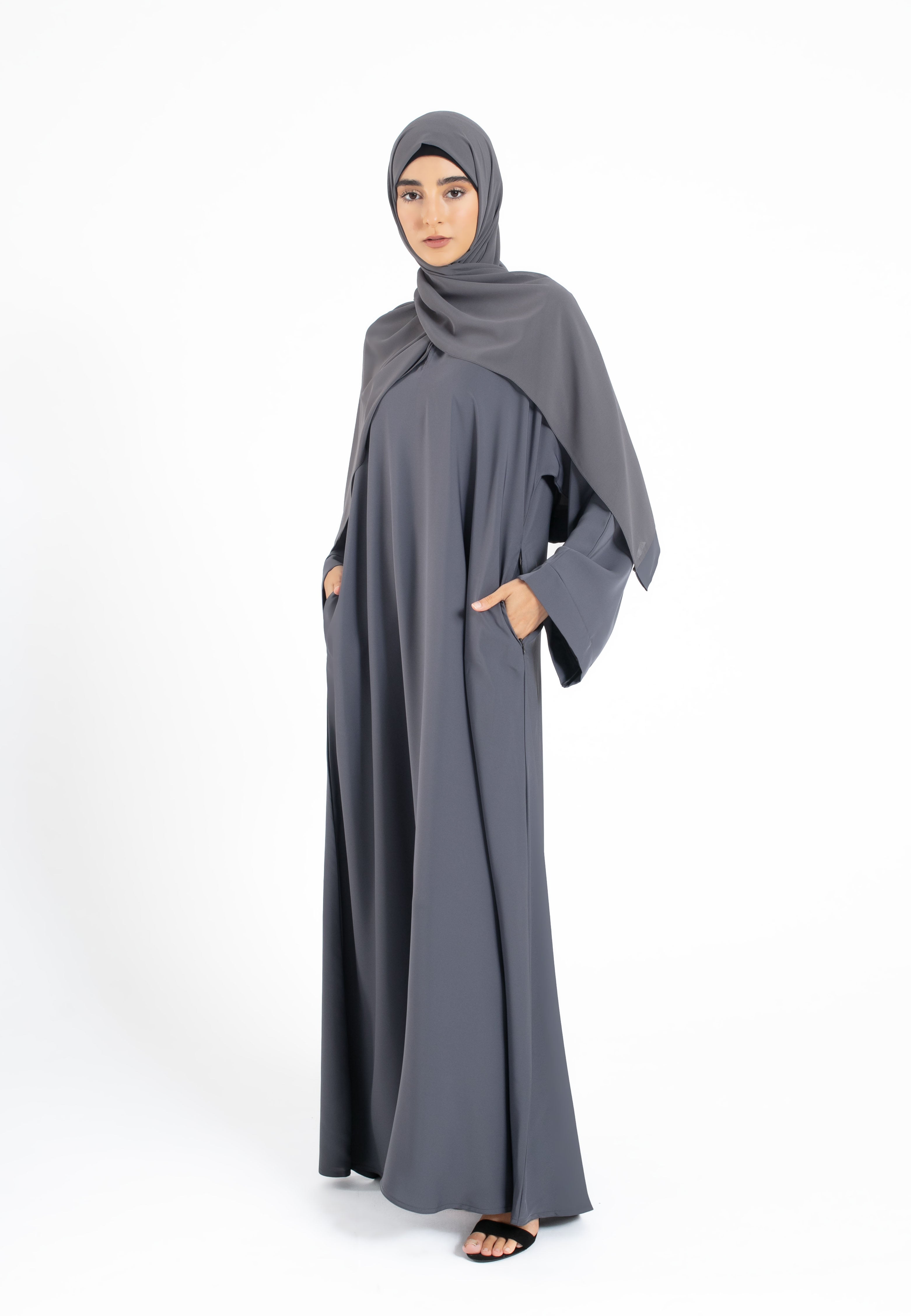 Grey-Pocket-Abaya