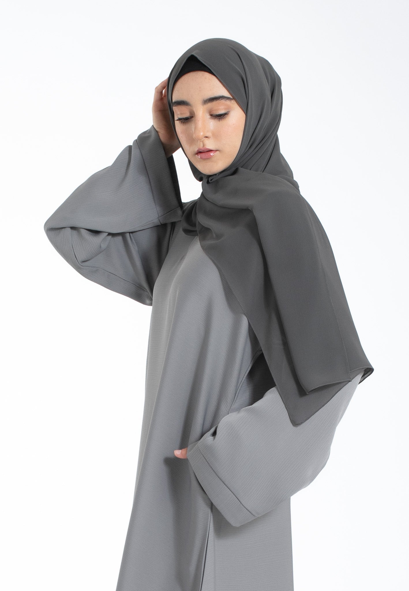 Pebble Grey Pocket Abaya