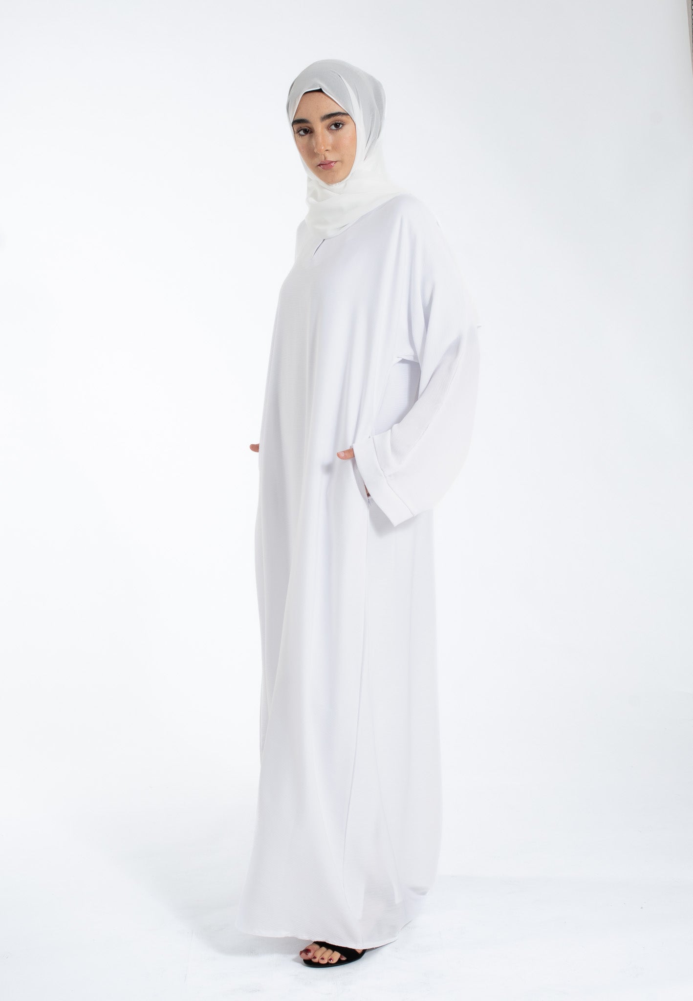 Pure White Pocket Abaya