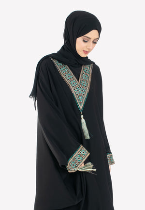 Palestinian Tatreez Batwing Abaya - Turquoise Details