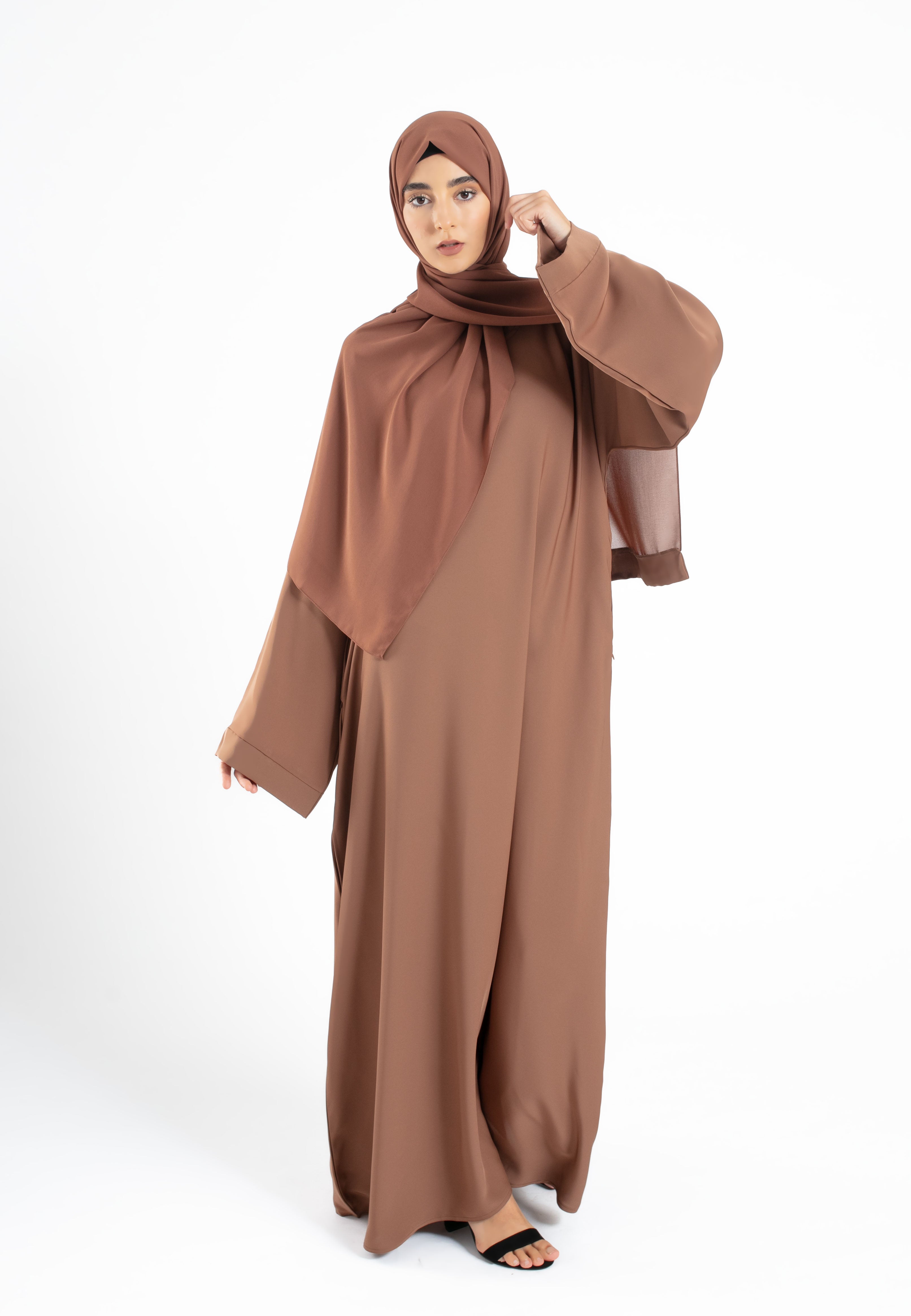 Toffee-Wide-Sleeves-Pocket-Abaya