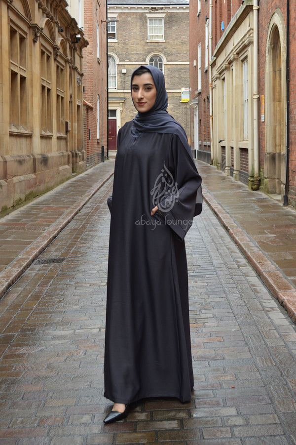 Charcoal Grey Textured Abaya With Pockets